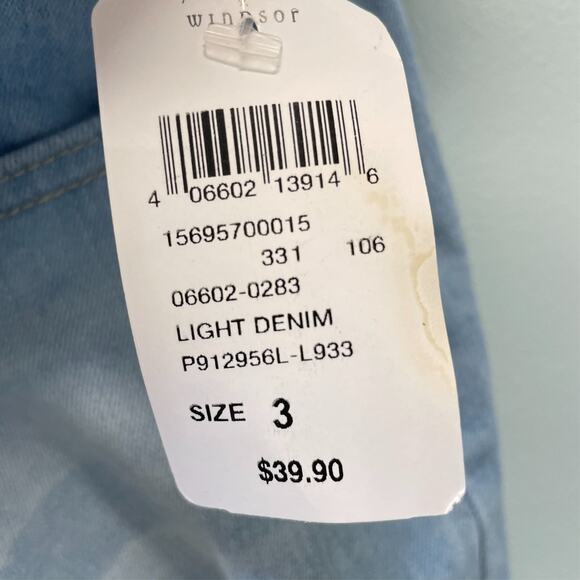 YMI High Rise Flare Leg Jeans Light Wash Distressed Raw Hem Size 3 Boho NWT - Picture 6 of 6